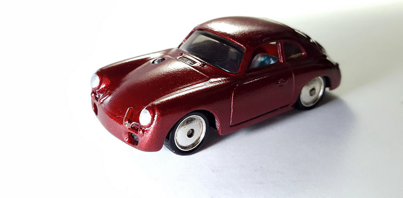 Illustration for article titled A crimson Porsche